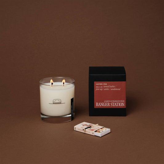 (TESTER) LEATHER + PINE CANDLE